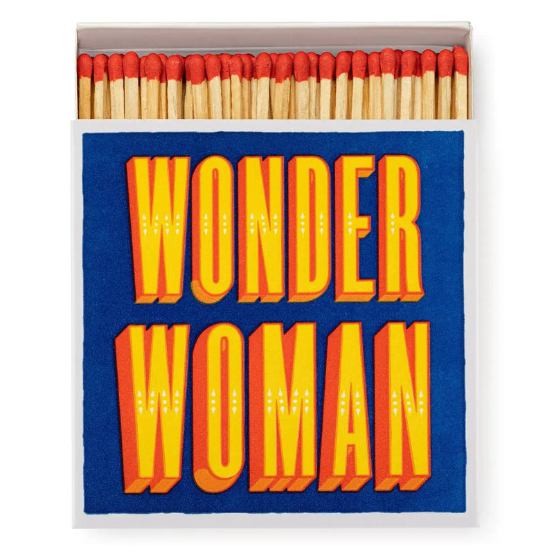Streichhölzer in einer coolen Designbox mit der Aufschrift "Wonder Woman"
